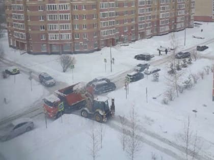 Жители Завокзального микрорайона собирали деньги для расчистки городской дороги