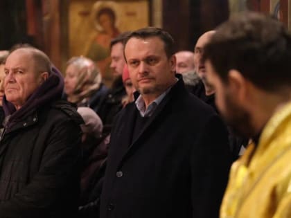 Андрей Никитин посетил Рождественскую службу в Софийском соборе