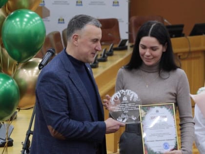 Зимний креатив новгородских предпринимателей поощрили в городской администрации