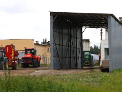 В Новгородской области продолжается уборка урожая