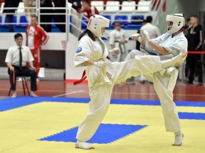 Новгородки успешно выступили на всероссийских соревнованиях по киокусинкай