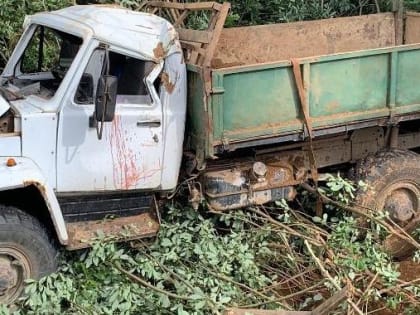 За выходные на дорогах Новгородской области погиб один младенец, ещё 12 человек получили травмы