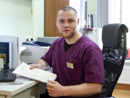 Новгородский врач Артемий Завьялов во время командировки в Запорожье работал и жил в больнице