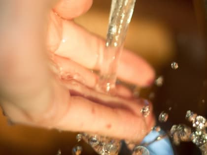 Жители ряда домов в Новой Мельнице остались без воды из-за аварии