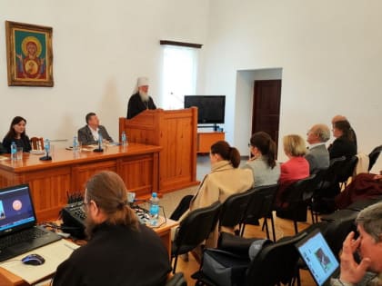 Митрополит Лев совершил отпевание первого директора школы №20 Валентины Жамлиной 