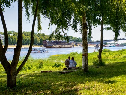 Новгородцам рассказали, как обезопасить себя от пагубного воздействия жары и солнца