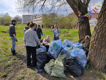 В азарте игры новгородцы привели в порядок часть Окольного вала