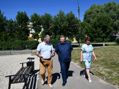 Работа депутатов в округах в период парламентских каникул продолжается