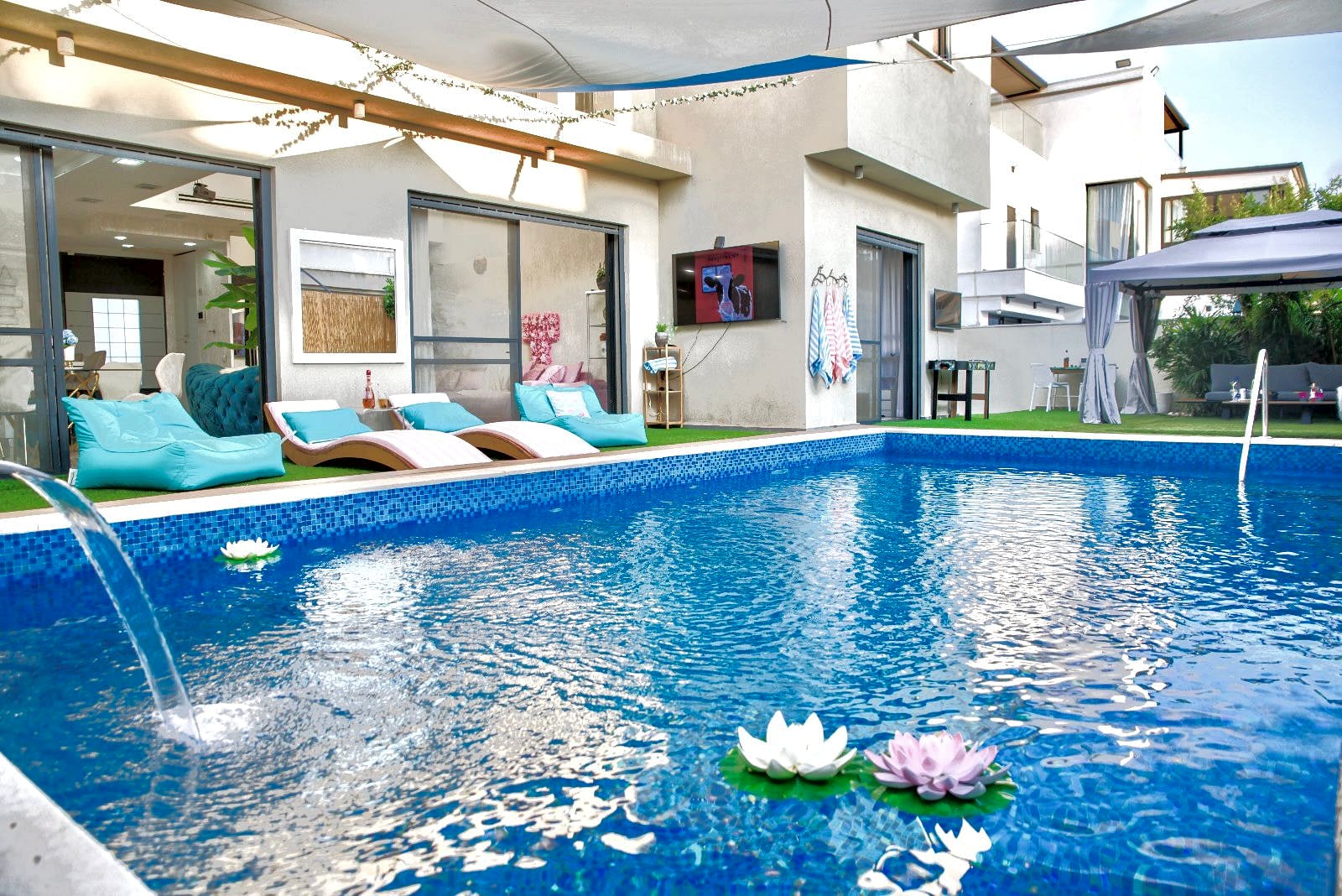 Vacation rental property image