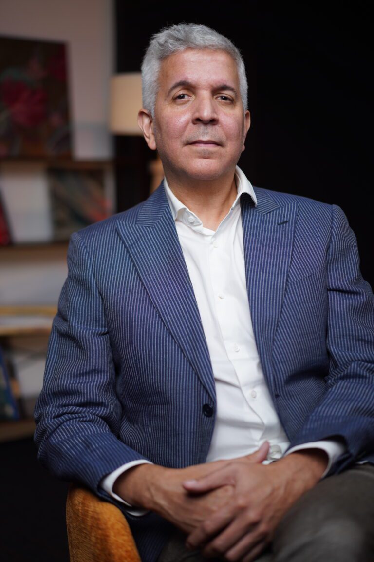 Dr. Alexander Lembert