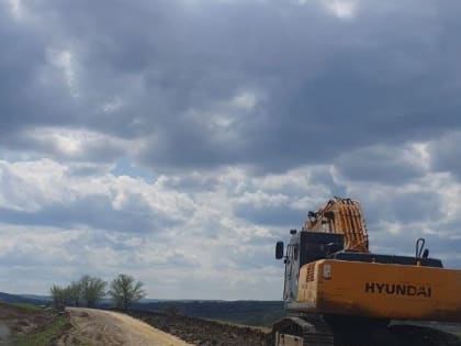 В Грачевском округе в рамках нацпроекта «Безопасные качественные дороги» отремонтируем более 9,5 км дорожного полотна