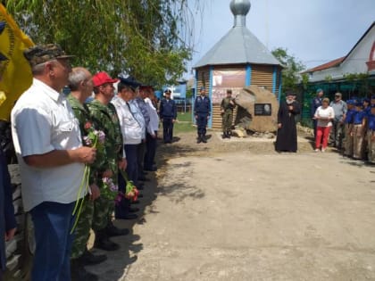 Священнослужитель принял участие в открытии памятника основателю системы самозащиты Алексею Кадочникову