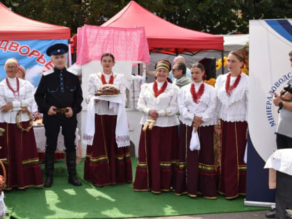 Более 40 тонн сельхозпродукции купили гости субботней ярмарки в Ессентуках