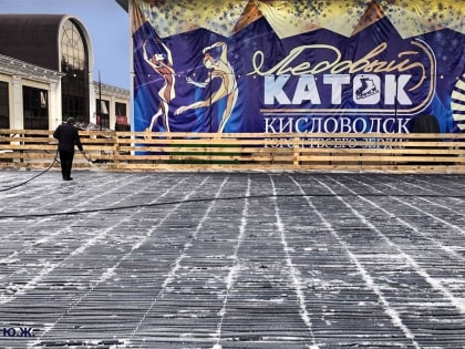 В Кисловодске на открытии катка выступят фигуристы школы Ильи Авербуха.