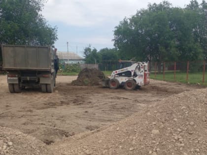 В п. Селивановка начаты работы по проекту " Обустройство спортивной площадки в п. Селивановка СГО СК"