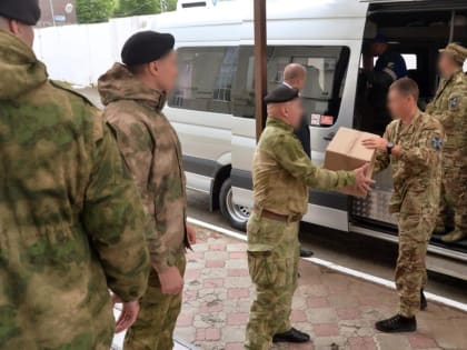 Депутат Сергей Шевелев передал ставропольский борщ военнослужащим Росгвардии, выполняющим задачи в зоне СВО