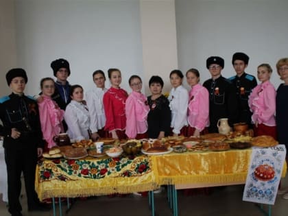 Проведение зонального фестиваля национального искусства «Мир на Нефтекумской земле»