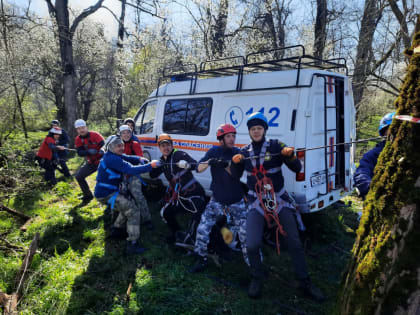 Спасатели Ставрополя одержали победу в профессиональных соревнованиях