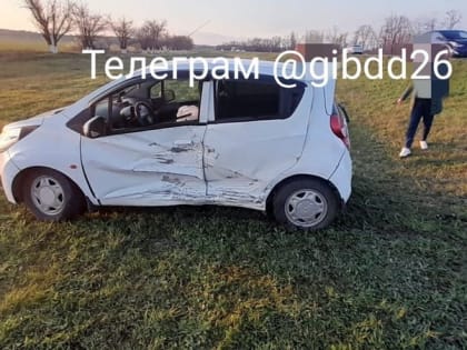 Водитель и две девочки 13 и 15 лет пострадали в ДТП в Труновском округе