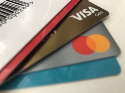 Мужчина в Ставрополе больше 20 раз заплатил найденной картой в магазинах