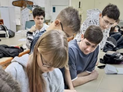 Старшеклассники из пяти городов посетили занятия в ПМФИ