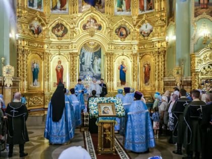 21 июля православные христиане празднуют день явления Казанской иконы Божией Матери