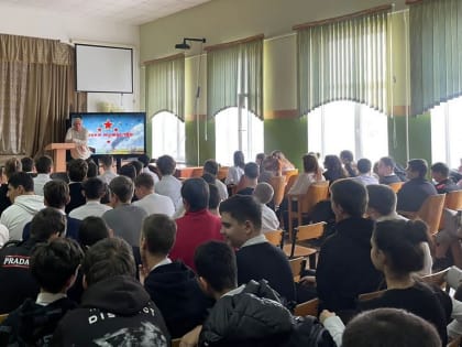 Бойцы СВО проводят уроки мужества в георгиевских школах