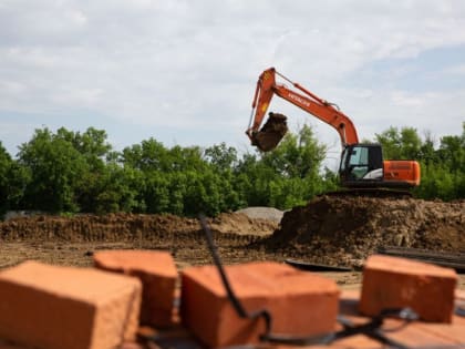 В Ставрополе завершают устройство котлована на месте будущей школы