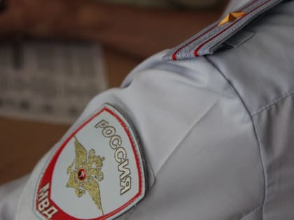 Ставрополец попросил у мужчины телефон и украл гаджет