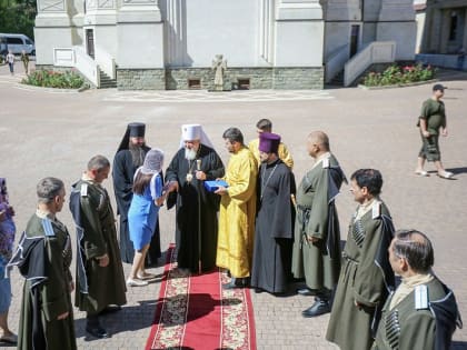 Митрополит Кирилл совершил молебен на начало учебного года для детей участников СВО