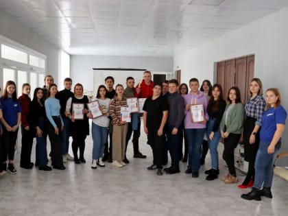 Студенты Петровского городского округа приняли участие в интеллектуальной игре «Молодые избиратели», посвященной Дню молодого избирателя