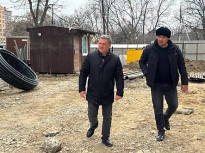 Дмитрий Ворошилов проинспектировал ход строительства домов для переселения пятигорчан из аварийного жилья