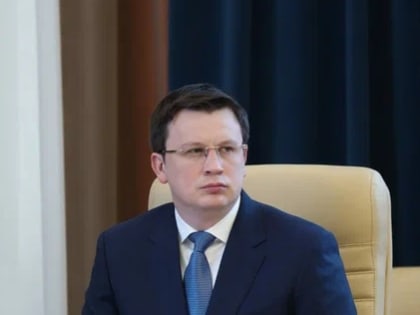 RuStore - в каждый телефон: производителей хотят обязать предустанавливать российский магазин приложений