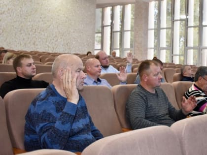 Внеочередное и очередное заседания Думы