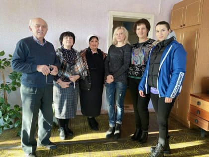 Активисты партии поздравили представителей СМИ с профессиональным праздником