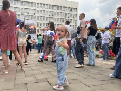 Лариса Долина наградила победителей конкурса патриотической песни «Россия» в Пятигорске — фоторепортаж