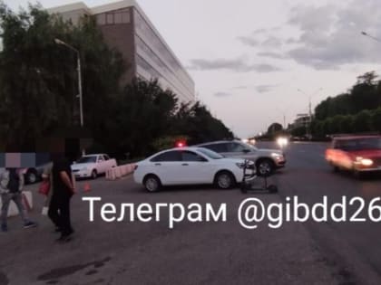 Пенсионерка на самокате попала под колеса легковушки в Ставрополе