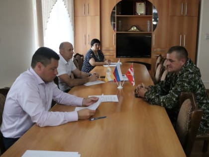 Сегодня в администрации Глава Советского округа Сергей Гультяев провел прием граждан по личным вопросам.