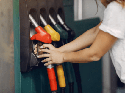 Цены на бензин резко взлетели за месяц на Ставрополье