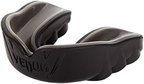 Vue 3 de Venum Challenger Protegedent