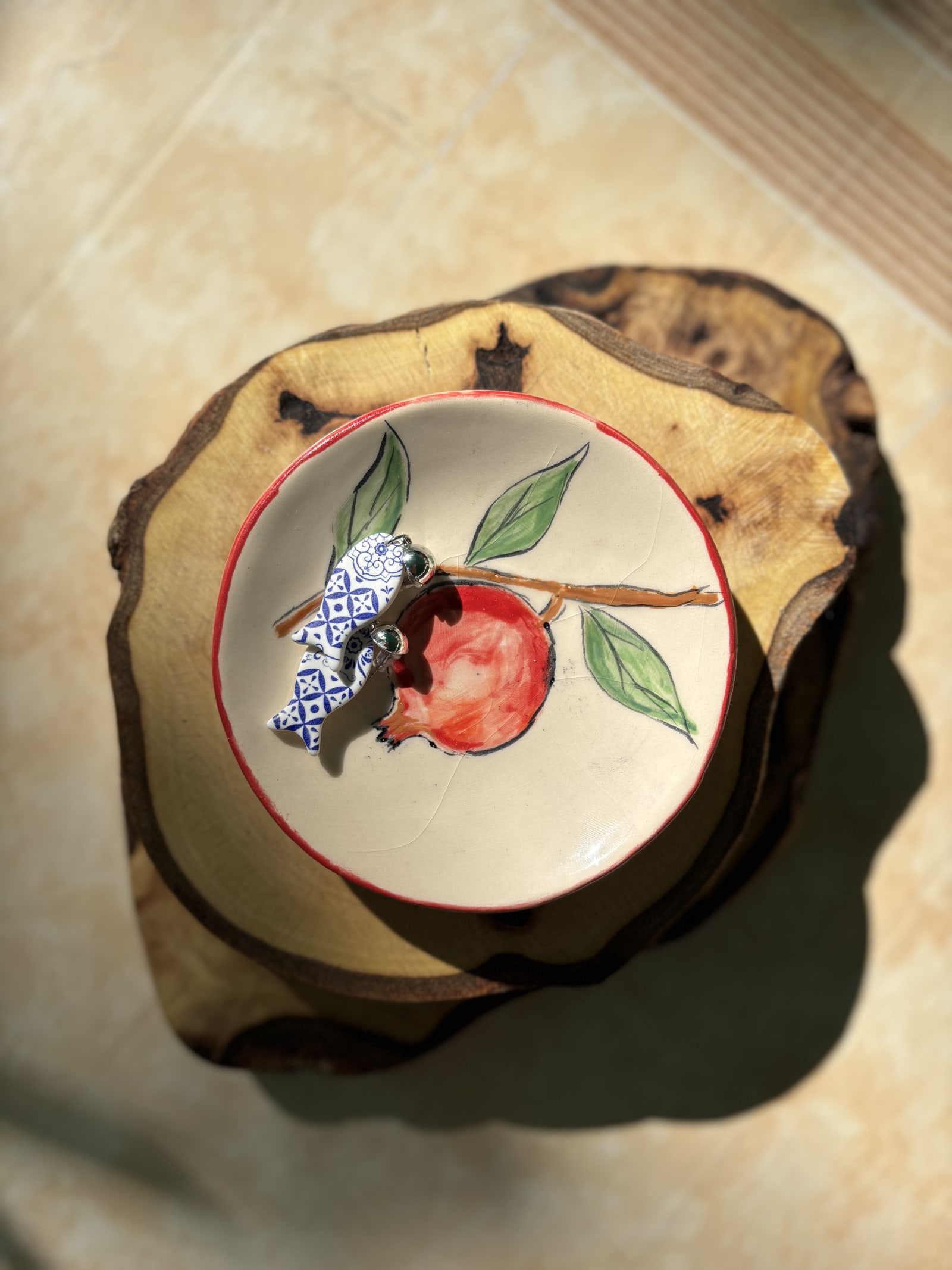 Hand-painted pomegranate jewellery dish with leaves
