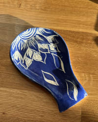 Handmade Blue Floral Ceramic Spoon Rest – Botanical Pottery Kitchen Rest – view 3