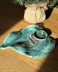 Handmade Turquoise Ceramic Leaf Dish – Decorative Botanical Plate – Artisan Home Décor – view 9