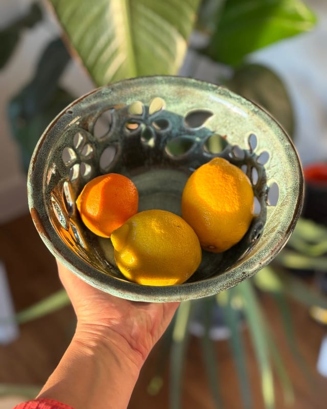 Handmade Dark Turquoise Ceramic Fruit Bowl with Cut-Out Floral Design – Decorative & Functional Centrepiece