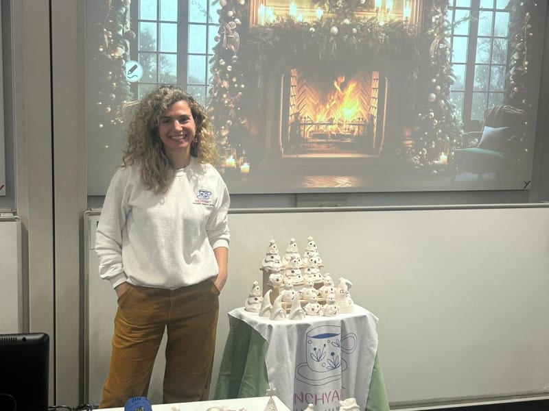 Coming Soon: Christmas Ornament Painting Workshop ceramic workshop in Wimbledon, London — Novement, 2026