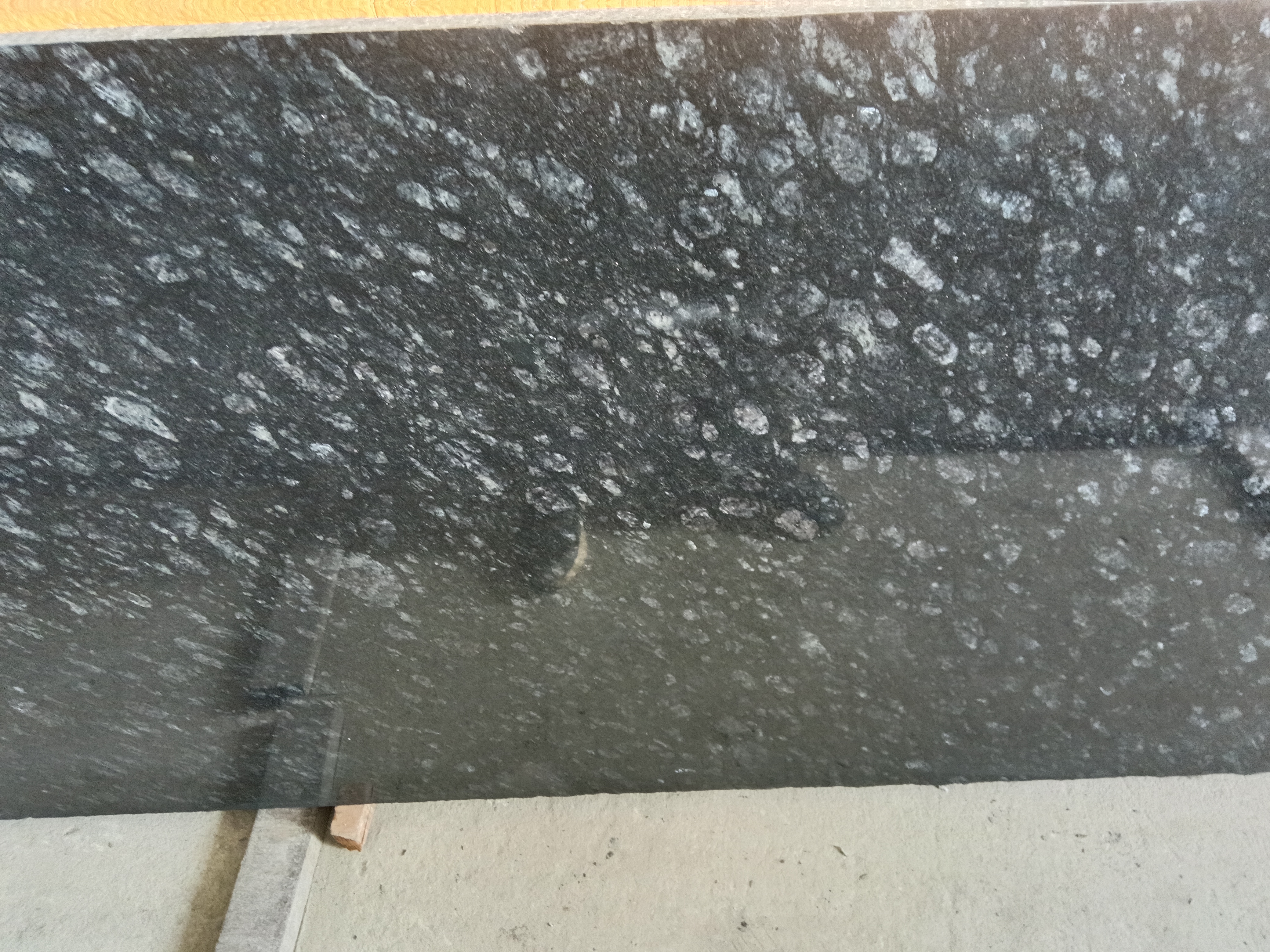 KOTRA BLACK LAPTRO detail 3