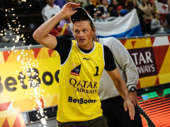 Звездный выпускник спортшколы в Ивантеевке потренировался с волейболистами-новичками