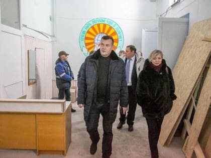 Партийцы в Озерах провели мониторинг школы на предмет предстоящего ремонта