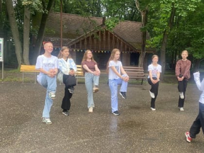 На Городке танцевали хип-хоп