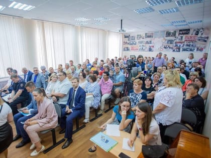 Более 100 человек посетили отчётное собрание в Шепчинках